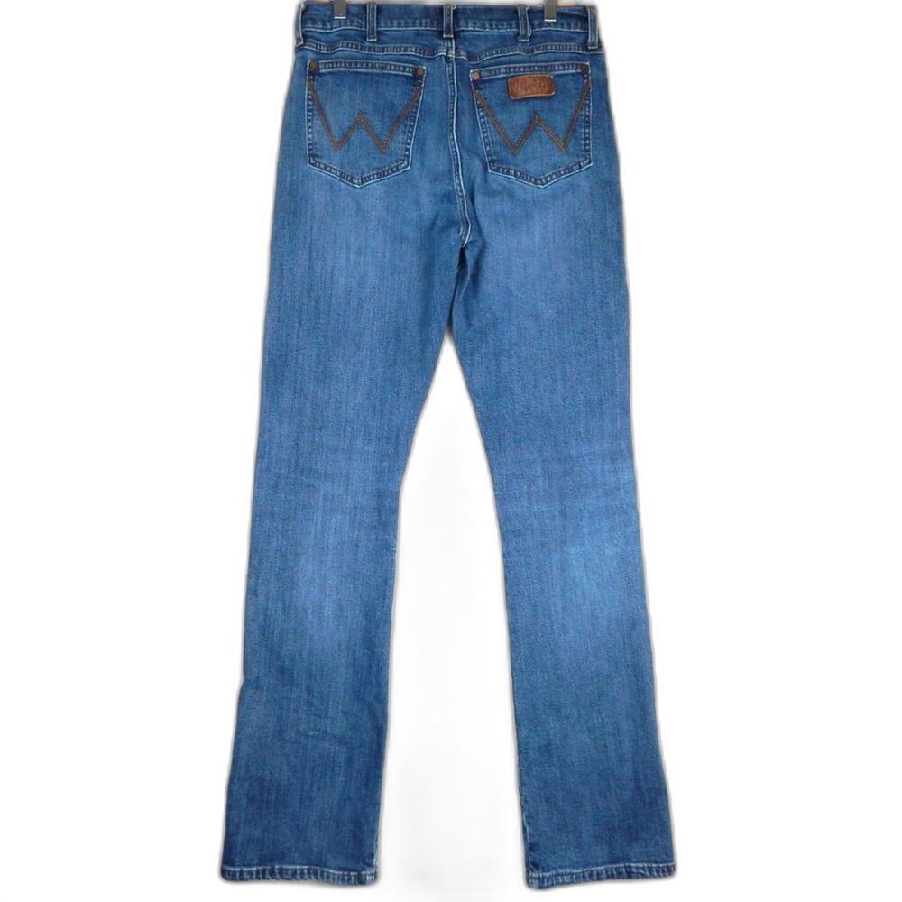 Wrangler Retro Slim Boot Cut Jeans 32x36 Western Rodeo Cowboy Mid Wash